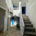 House Baska Hill *