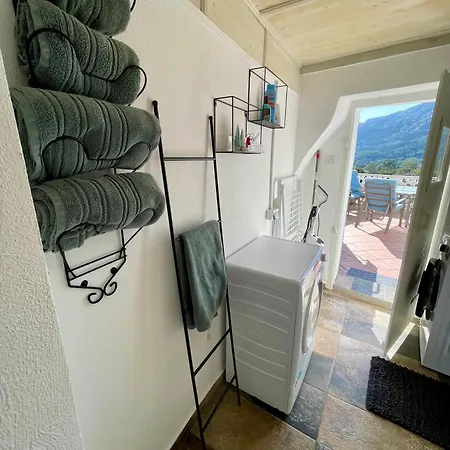 Nyaraló House Baska Hill *