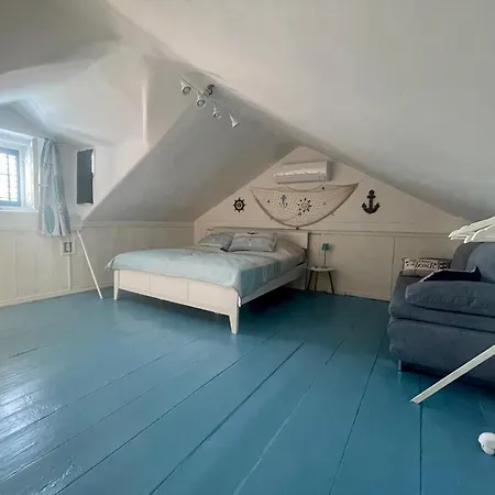 Vikendica House Baska Hill