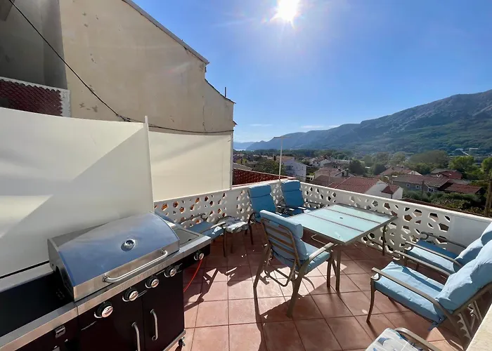 House Baska Hill Jurandvor